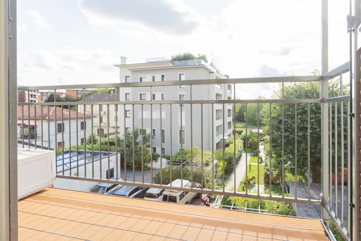 OTTIMO BILOCALE IN ELEGANTE PALAZZINA D'EPOCA  IN CENTRO MONZA ZONA SAN BIAGIO