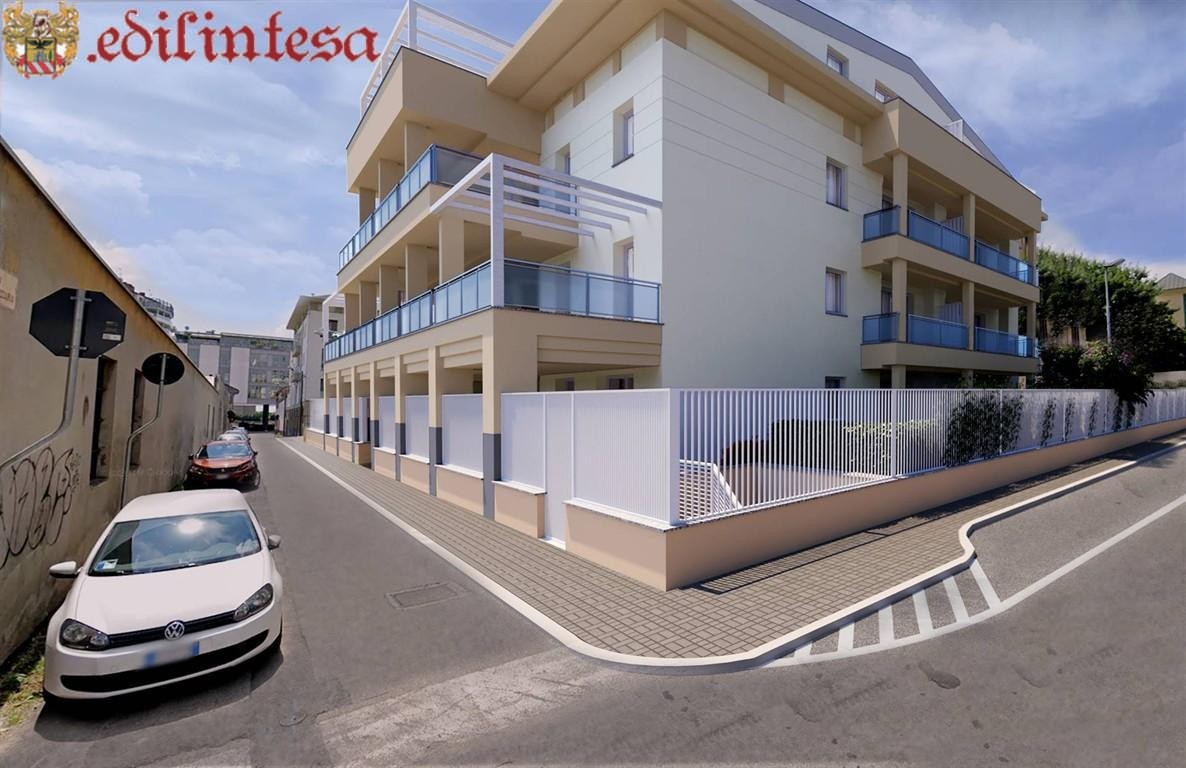 Splendido Attico divisibile come trilo o quadrilocale a due passi dalla stazione comodo con Milano vicino valassina