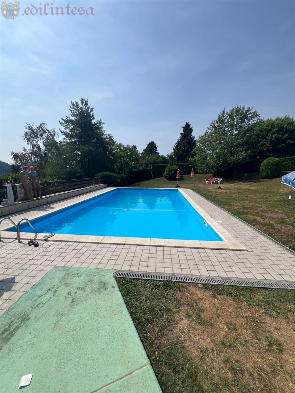 Trilocale con Taverna in residence con piscina