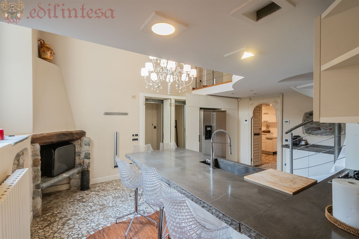 Unità abitativa di lusso nel complesso storico e di pregio in Villa Prinetti